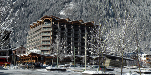 alpina-hotel-seminaire-france-rhone-alpes-haute-savoie-facade