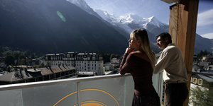 alpina-hotel-seminaire-france-rhone-alpes-haute-savoie-vue-balcon