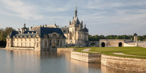 chateau-de-chantilly--son-parc-et-ses-jardins-facade-9