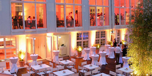 ellington-hotel-berlin-germany-tagun-hotel-seminar-terrasse-restaurant