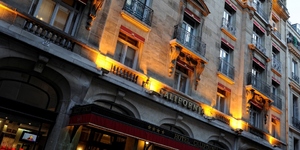 hotel-california-paris-champs-elysees-facade-3