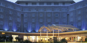 radisson-blu-hotel-dortmund-facade-2
